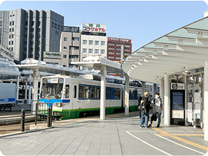 のぼり方面の電車に乗ります。